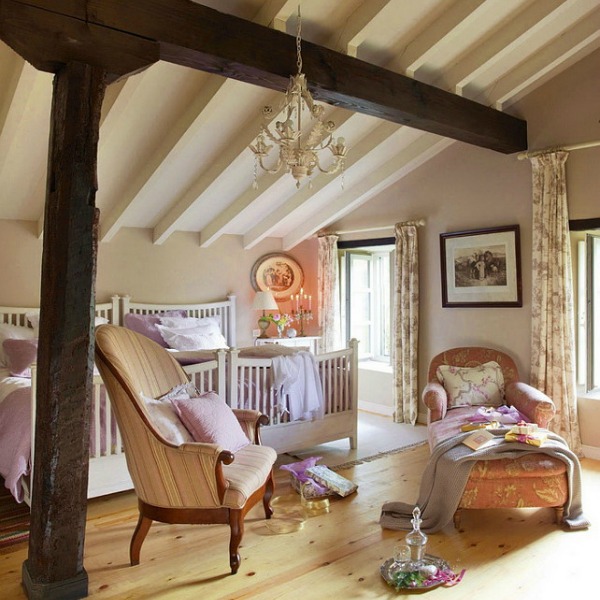 Bedroom in a romantic french country cottage decorated with white and pink in Spain is decorated for Christmas with soft and quiet decor. #holidaydecor #christmasdecor #frenchcountry #decorating #cottagestyle #whitechristmas