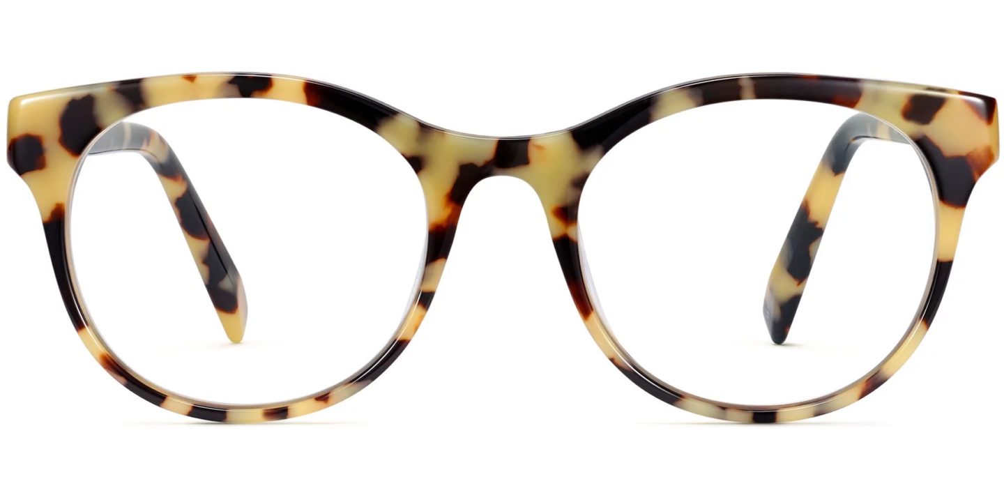 Warby Parker Remy in Marizipan Tortoise glasses are such a chic choice if you're considering new frames and lenses! #warbyparker #glasses