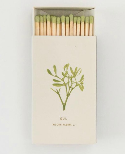 Vintage botanical matchbox is a charming wee holiday charmer! #matchbox #christmasdecor #matches