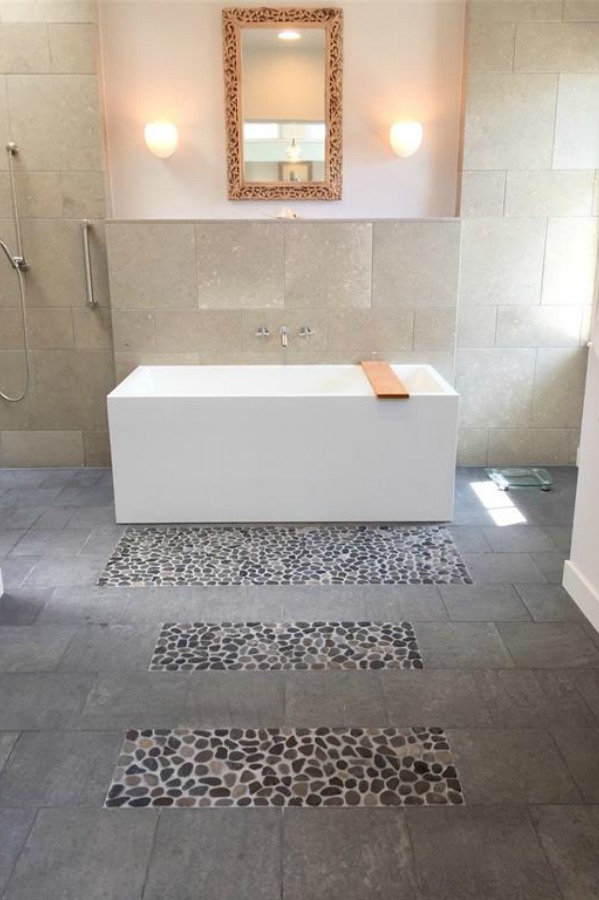 Modern Belgian design in a minimal zen bathroom with freestanding tub. #belgianstyle #bathroomdesign #minimal #zen