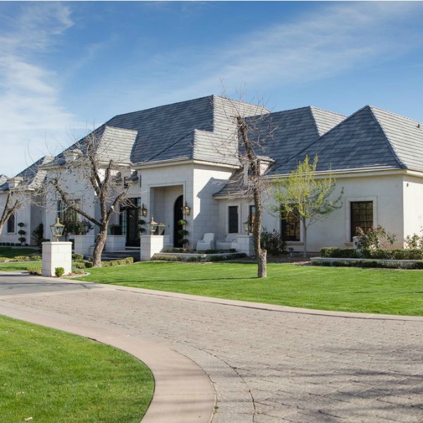 Exquisite modern French house exterior in Queen Creek, Arizona. #modernfrench #architecture #houseexterior