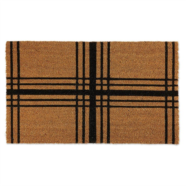 Plaid jute doormat makes a classic statement at the front door for the holidays or all winter long! #plaid #doormat #jute #holidays