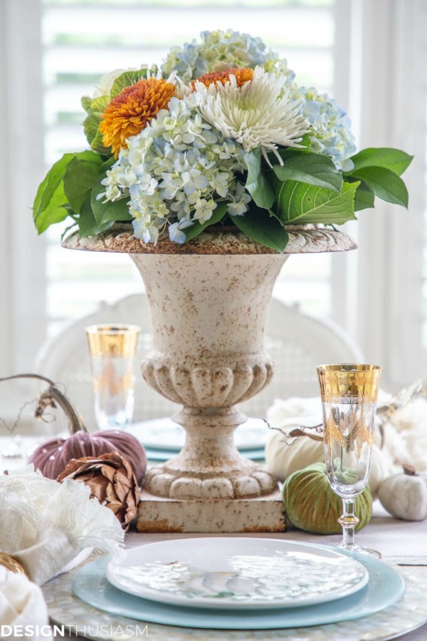 When you're after the softer side of autumn and a soothing color palette - tablescape by Design Enthusiasm. Serene French Farmhouse Fall Decor Photos ahead! #centerpiece #falltable #fallfloral #autumn #tabletop #Thanksgiving #pumpkins