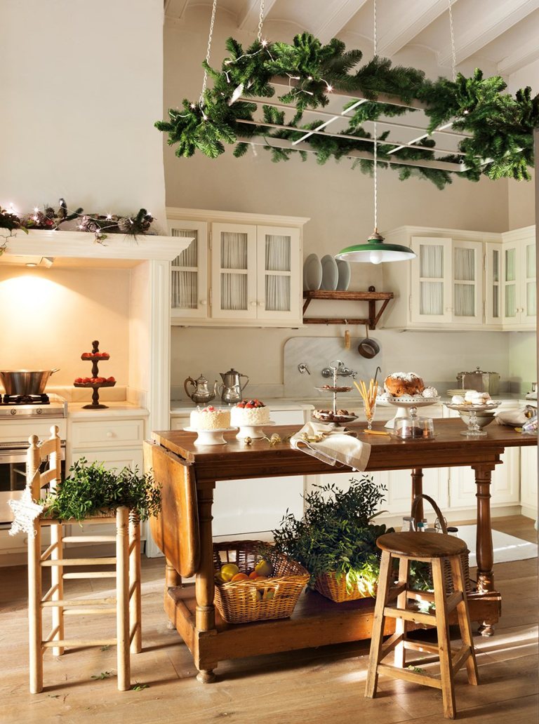 White Christmas decorating ideas! A beautifully restored 1864 home on the Maresme Coast of Spain is decorated in whites for Christmas. #christmasdecor #whitechristmas #frenchcountry #frenchchristmas