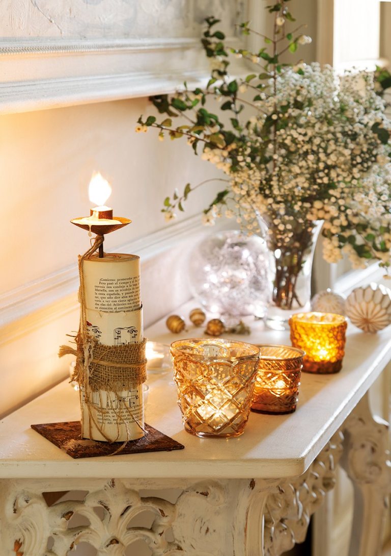 A beautifully restored 1864 home on the Maresme Coast of Spain is decorated in whites for Christmas. #christmasdecor #housetour #whitechristmas #romanticchristmas #frenchcountry #frenchchristmas #whitedecor