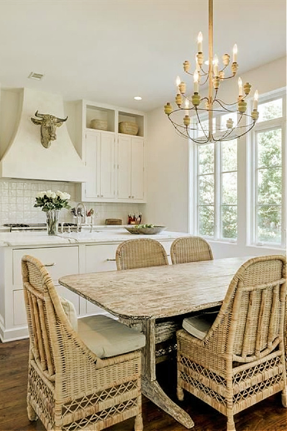 Oh the unforgettable timeless design, white French home on Berthea in Houston. #interiordesign #luxuryhome #Europeanstyle #whitedecor