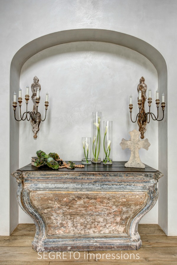 From SEGRETO impressions (2019) by Leslie Sinclair. An 18th-century altar from Touraine in the entry of a newly constructed home with antique and reclaimed design features. #frenchantique #religiousantiques #plasterwalls #oldworldstyle