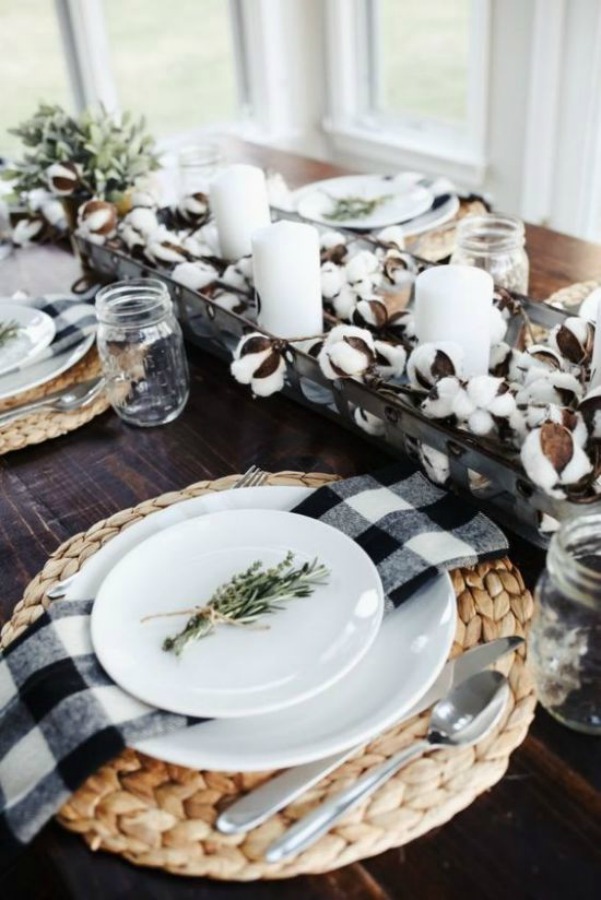 Beautiful table decor for Thanksgiving with a rustic farmhouse theme including cotton and black and white check linens. #thanksgiving #tabledecor #tablesetting #tablescape #blackandwhite