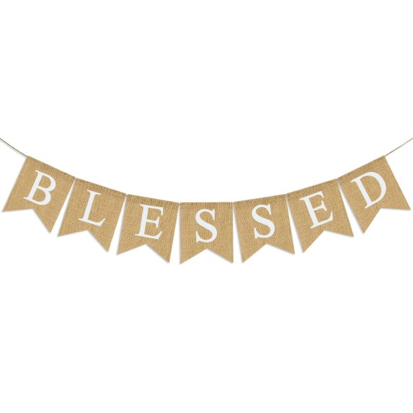 Charming BLESSED burlap banner or bunting for decorating at Thanksgiving or everyday. Come explore Thanksgiving table decor! #blessed #banner #bunting #burlapbanner #thanksgivingdecor