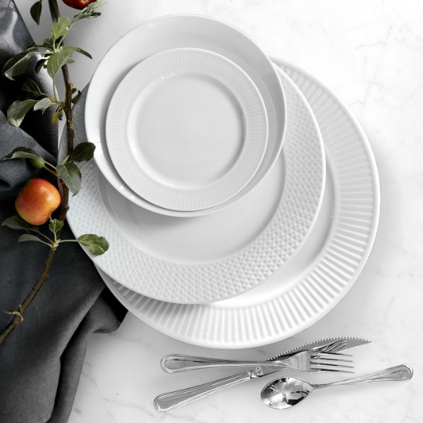 Classic white dinnerware for an elegant holiday table and everyday! Come explore Thanksgiving table decor! 
