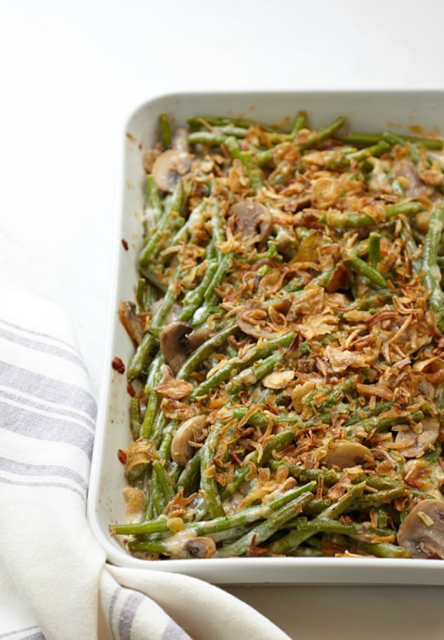 Green Bean Casserole from Williams Sonoma means you don't have to worry about your recipe's success! #greenbeancasserole #thanksgivingmenu