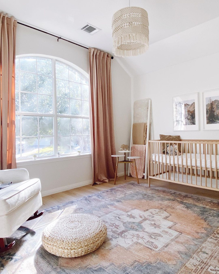 White Dove paint color on walls of a beautiful nursery by @huntsathome. #whitedove #whitedovepaint #benjaminmoorewhitedove #whitepaintcolors