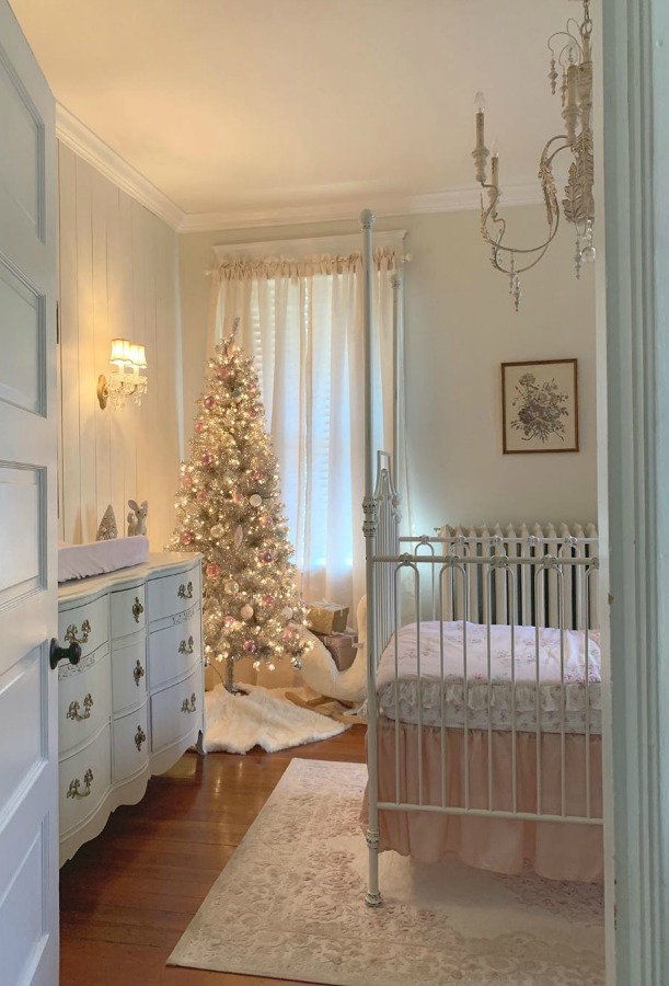 French country nursery decorated for Christmas. #frenchcountrychristmas #frenchchristmas #christmasdecor #nursery