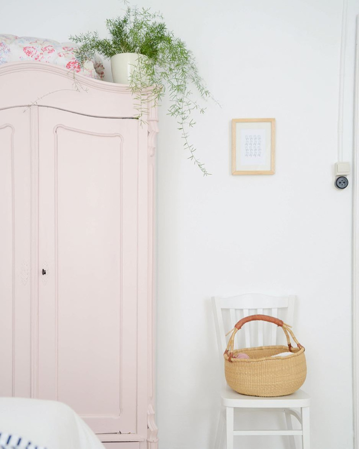 Middleton Pink by Farrow & Ball paint on a wardrobe armoire in bedroom by @yvestown.