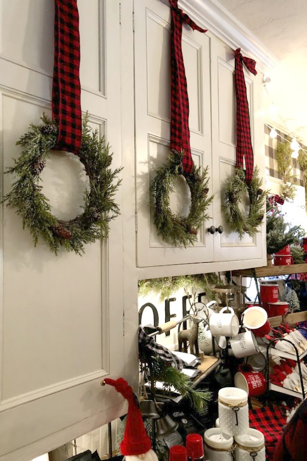 American farmhouse Christmas decor and vintage holiday decorating ideas at Urban Farmgirl in Rockford, Illinois. #hellolovelystudio #urbanfarmgirl #christmasdecor #farmhousechristmas #holidaydecor