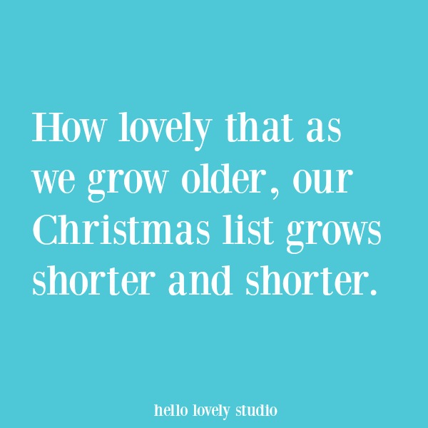 Christmas inspirational quote and holiday heartwarming words of hope. #hellolovelystudio #christmasquote #quotes #holidayquote #encouragement