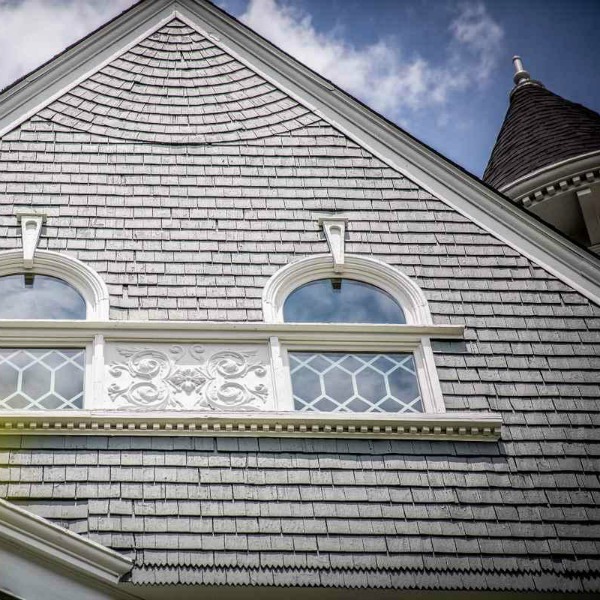 Architecturally magnificent Victorian style historic home tour (Beloit, WI). #victorianhome #interiordesign #hometour #homerenovation #historichome