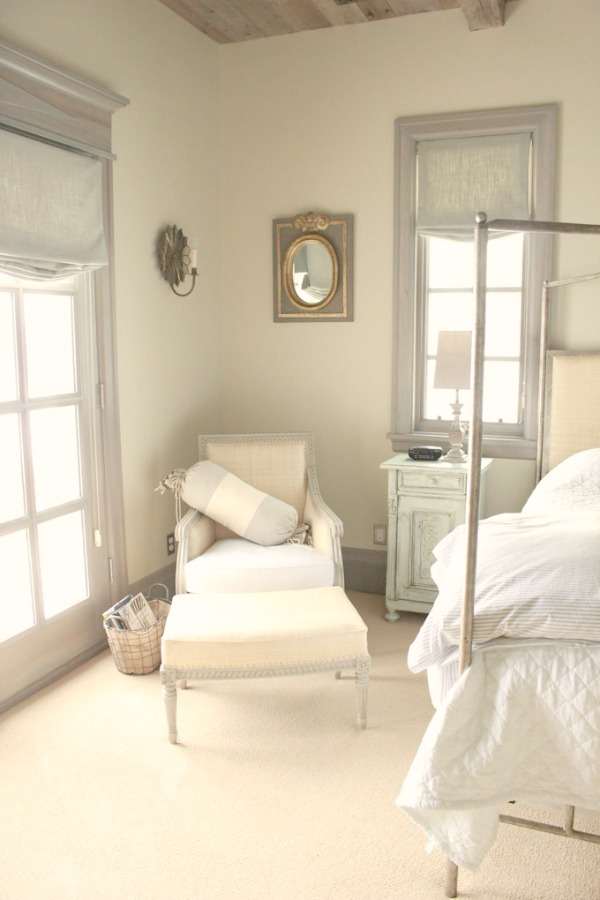 Beautiful Gustavian and French Country style in a bedroom with blue grey trim - Decor de Provence.