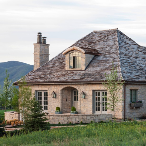 Gustavian and French design inspiration from a beautiful custom stone cottage in Utah - Decor de Provence. #frenchcountry #interiordesign #frenchcottage #housedesign