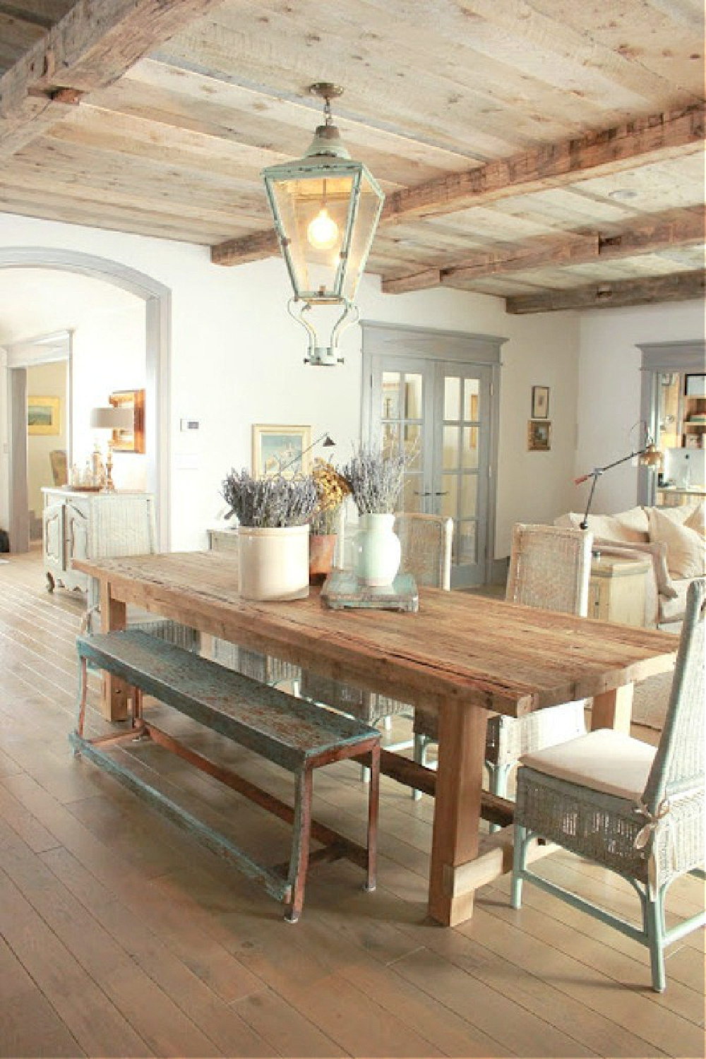 Breakfast dining area in rustically elegant European country cottage - Desiree of Beljar Home and DecordeProvence. #europeancountry #cottagestyleinteriors
