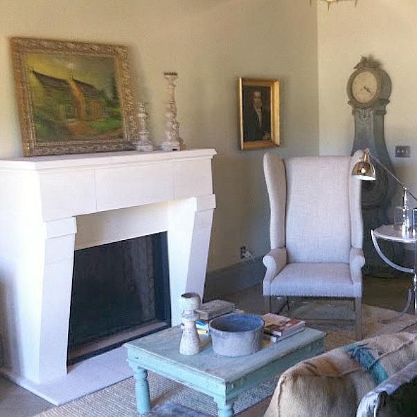 Rustic French farmhouse European country cottage with pale blues and green interiors - Decor de Provence. #frenchcountry #europeancountry #frenchfarmhouse #interiordesign #cottages