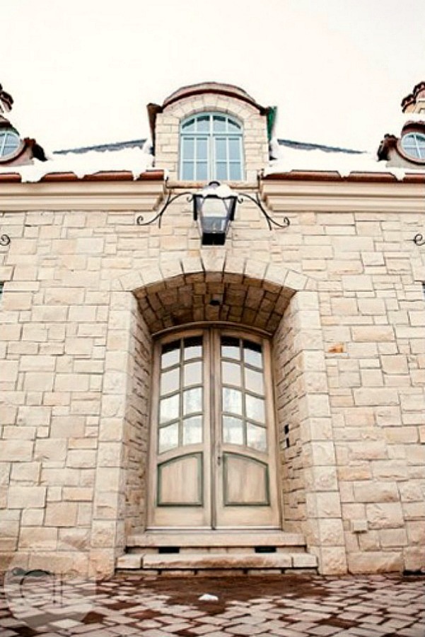 Stone exterior of a magnificent French chateau - Decor de Provence. #frenchcountry #stoneexterior #housedesign #frenchchateau