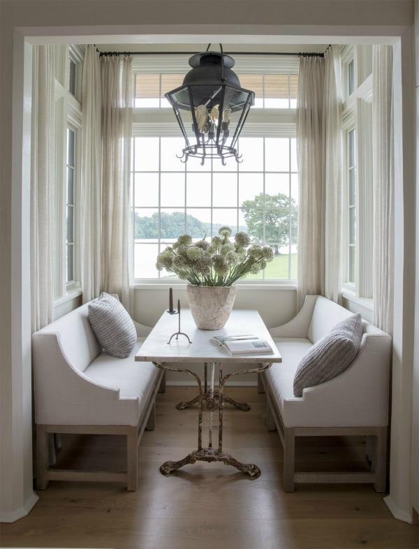 Timeless kitchen design and architecture (look at that nook!) by Atlanta-based Jeffrey Dungan who mixes rustic with elegant in luxury home design. #architecture #luxuryhome #jeffreydungan #timelessdesign #sophisticateddesign