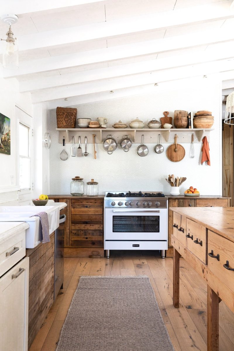Rustic white organic and natural kitchen design with exposed rafters and an airy Cali vibe - Lulu and Georgia. #rustickitchen #kitchendesign #modernfarmhouse #organic #modernrustic