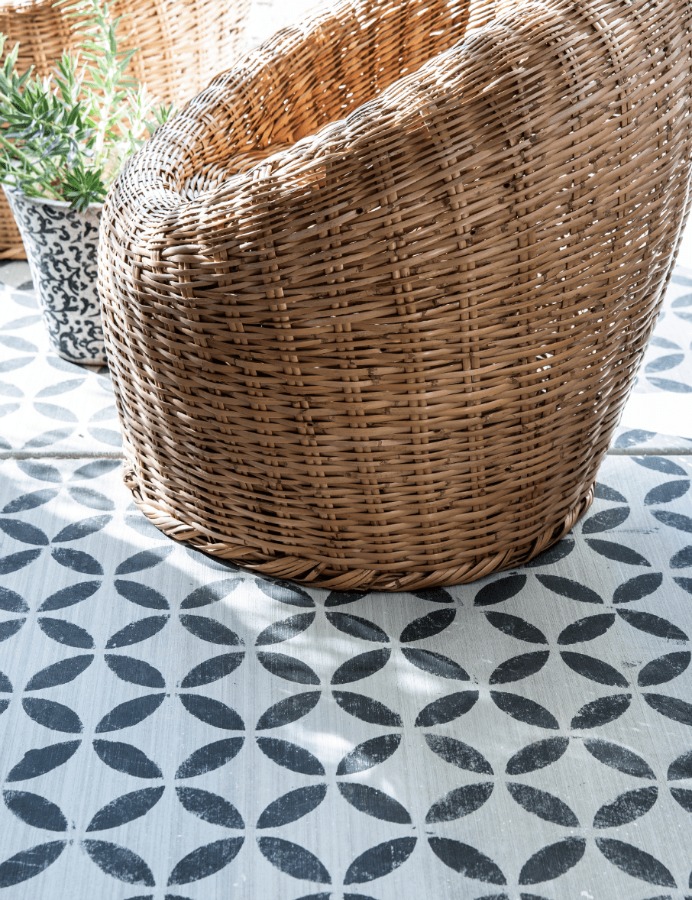 Leanne Ford's gorgeous stenciled patio from HGTV's Rock the Block. #leanneford #interiordesign #stencil #rocktheblock