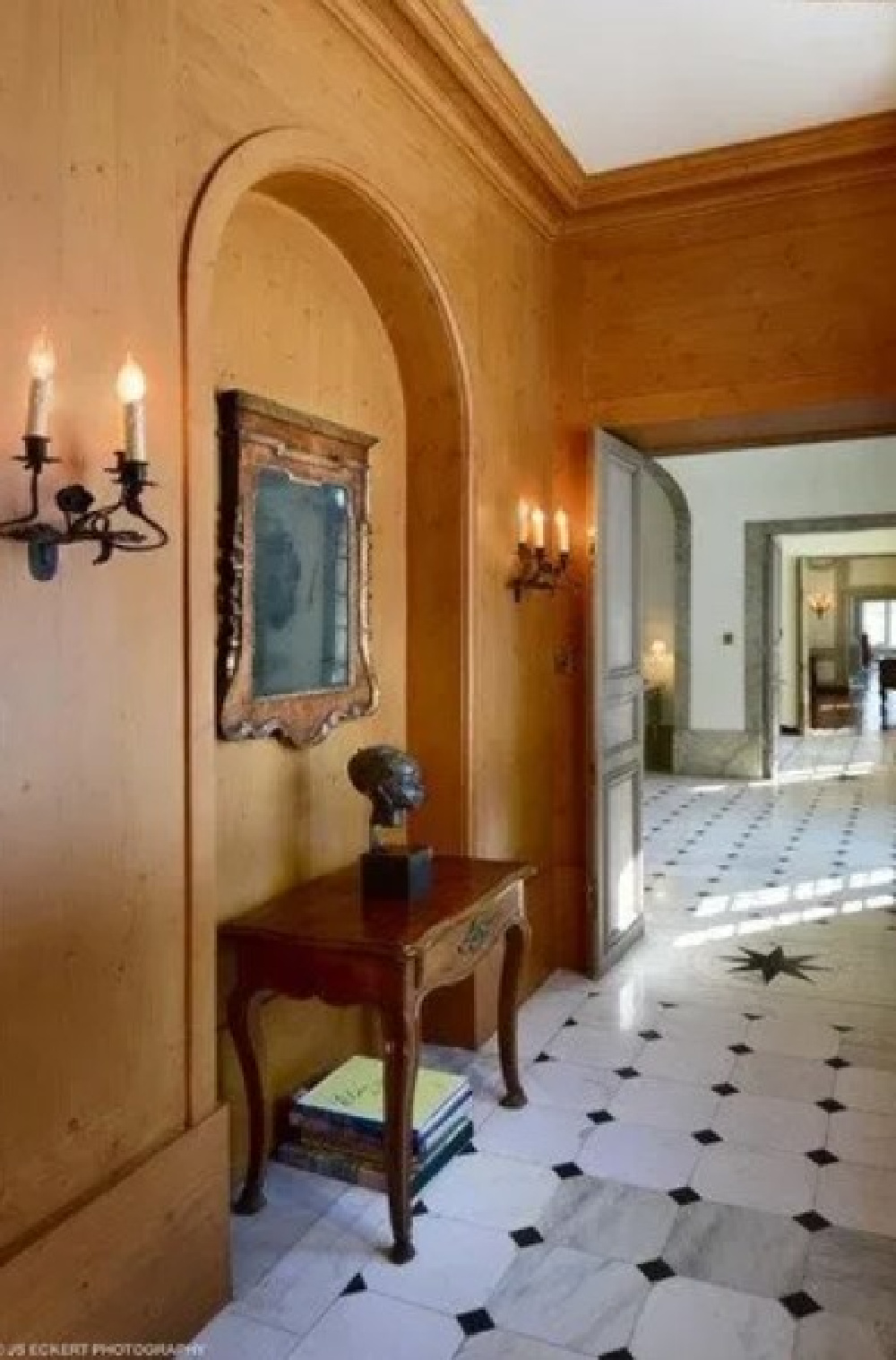 David Adler La Lanterne Mansion is a 1922 historic home in Lake Bluff with French inspired architecture and interiors.