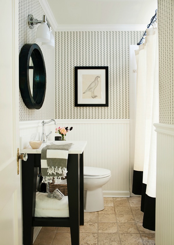 Black and white bathroom design by Sherry Hart. #bathroomdesign #blackandwhite