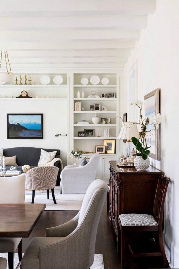 Built-ins and classic interior design in a living room (Brookhaven) by Sherry Hart. #interiordesign #classicdesign #builtins #livingroom