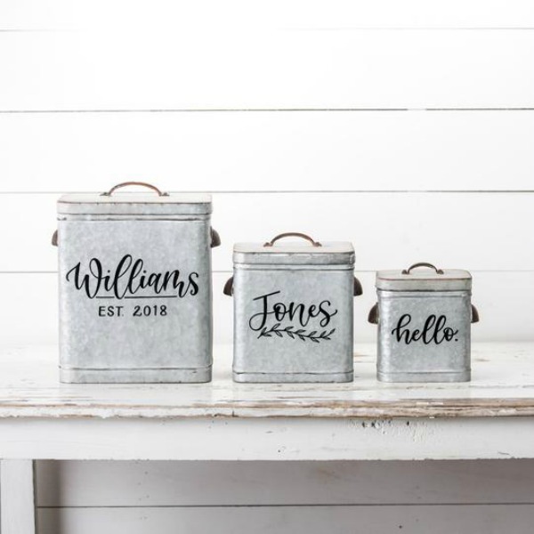 Rustic and whimsical farmhouse decor from Urban Farmhouse in Rockford. #urbanfarmgirl #farmhousedecor #homedecor