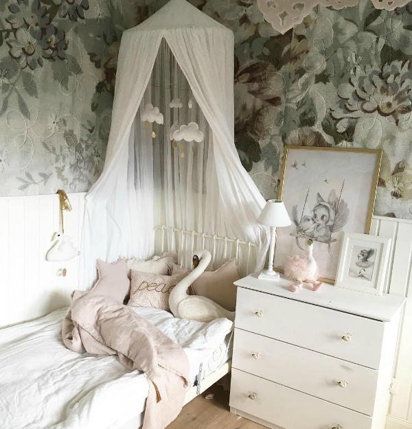 French Nordic Living Decorators to Discover on Instagram - Hello Lovely