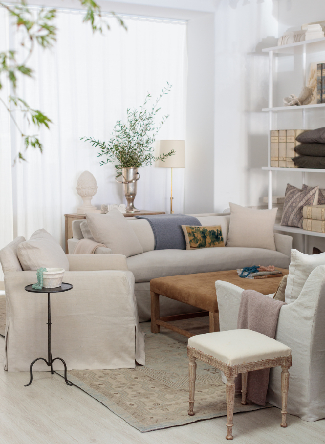 Beautiful European country inspired living room with custom furniture by Giannetti Home upholstered in Belgian linen. #giannettihome #livingroom #frenchfarmhouse #europeancountry #interiordesign