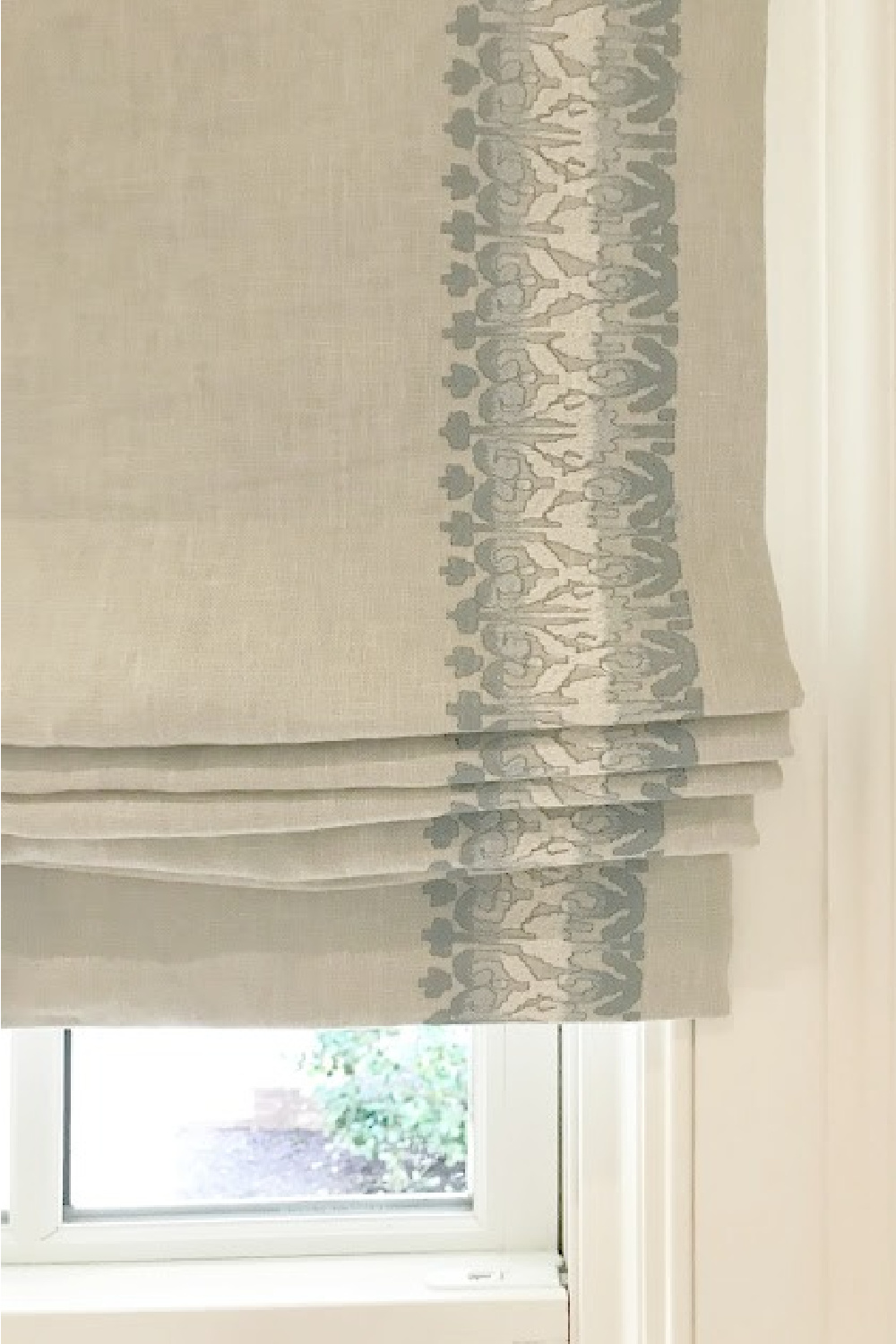 Linen roman shade with blue and cream embroidered detail in kitchen of Southeastern Designer Showhouse 2017 - Cowtan & Tout. #romanshade #windowtreatment #interiordesign