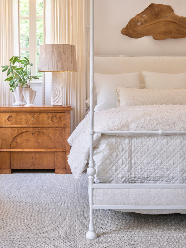 Serene, sophisticated, stunning white bedroom by designer Phoebe Howard for the 2020 Southeastern Designer Showhouse. #bedroomdecor #phoebehoward #interiordesign #whitebedrooms #traditionalstyle