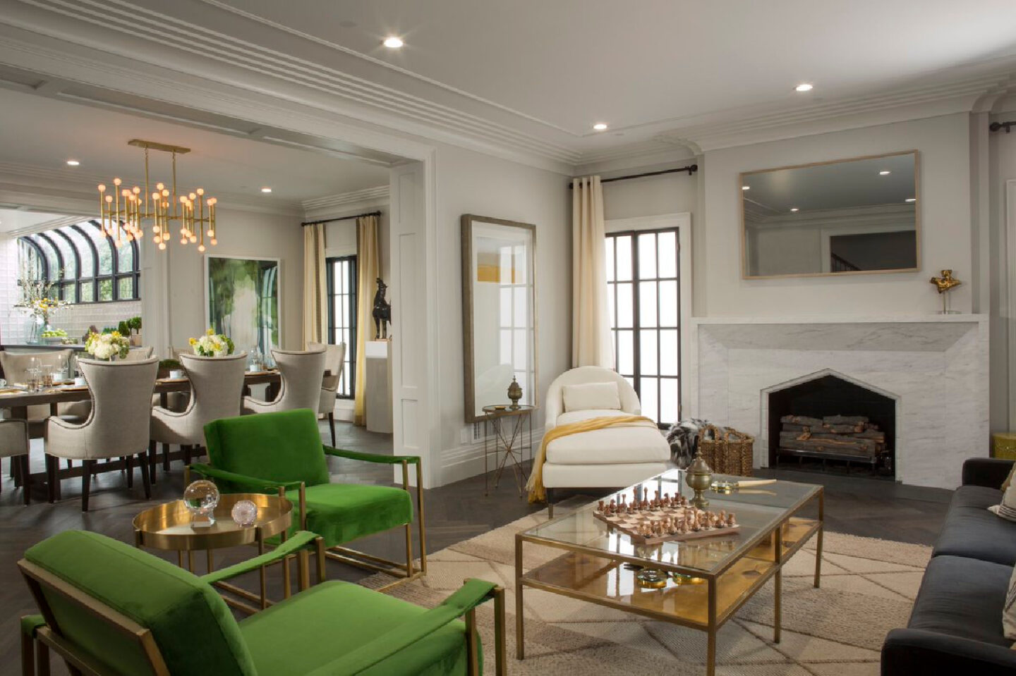 Hollywood Regency style living room in HGTV Property Brothers Drew Scott's honeymoon house with Linda in LA's Windsor neighborhood. #drewhoneymoonhouse #drewandlindahouse