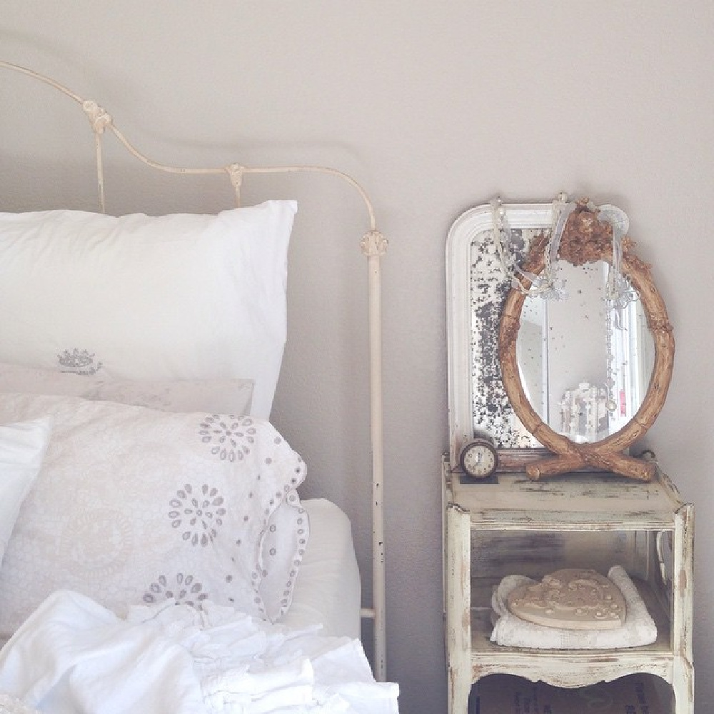 Nordic French all white bedroom with vintage iron bed and antiques is a lesson in quiet serenity - @mypetitemaison. #frenchnordic #whitebedroom #Swedishstyle #bedroomdecor