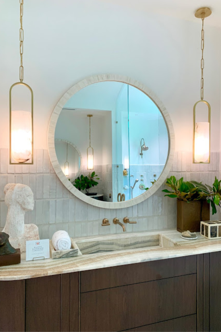 Zellige tiled backsplash in luxurious bathroom of 2020 Southeastern Designer Showhouse. #bathroomdesign #zelligetile #luxurybath #bathroomvanity #southeasterndesignershowhouse