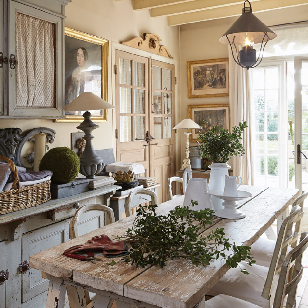 Rustic elegant French country home near Paris belonging to Sophie Lambert, antique lover and shop owner of Autemps des Cerises. #countryfrenchhome #frenchnordic #scandinavianantiques