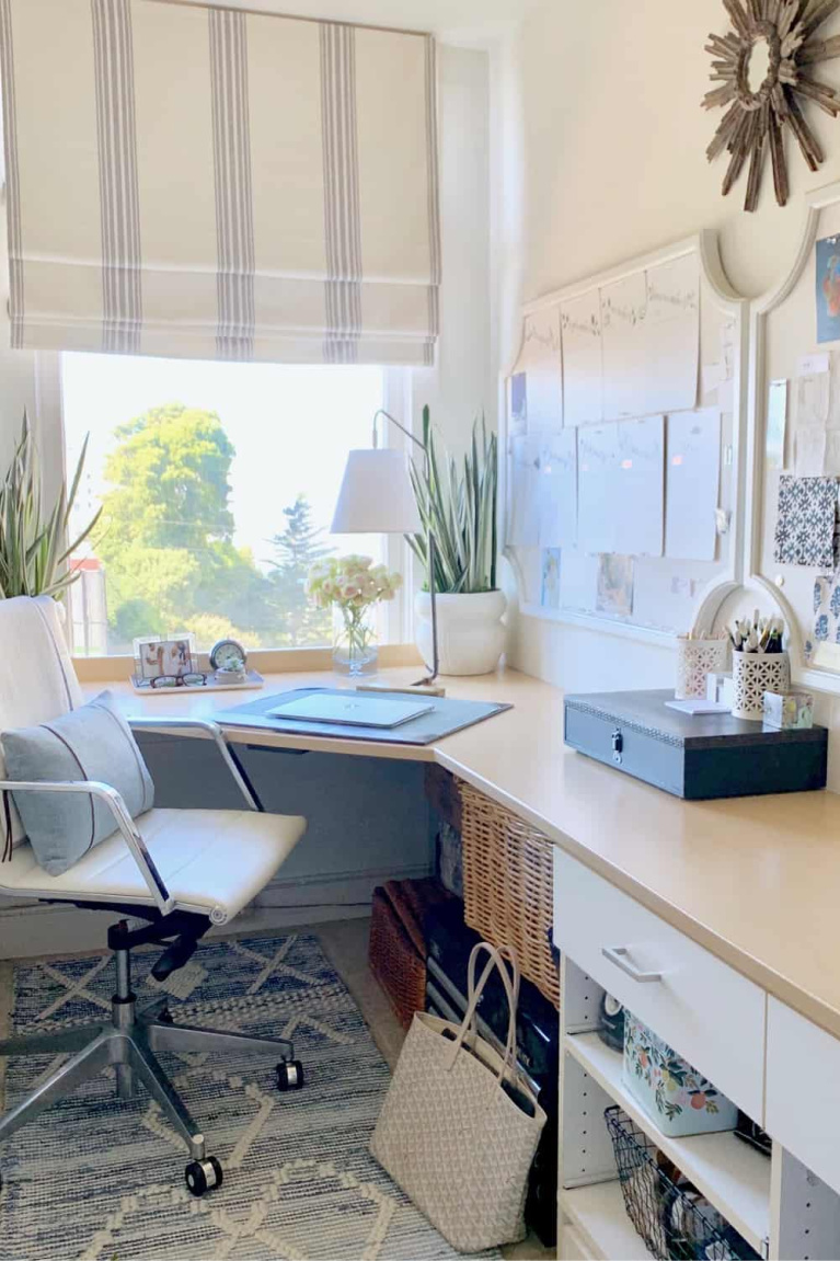 Beautiful home office with view - Classic Casual Home. #homeoffice #interiordesign #classicstyle