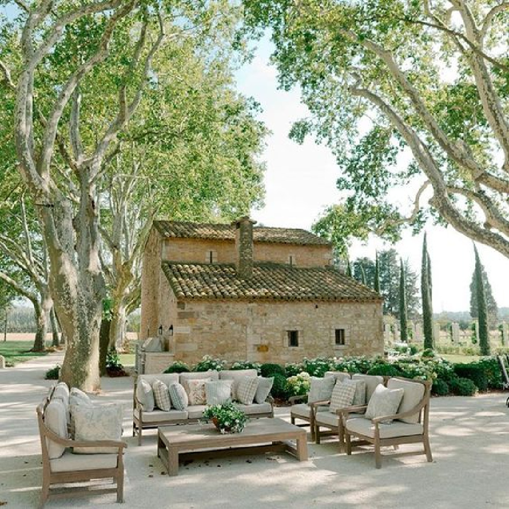 Guest house in Provence French farmhouse Le Mas des Poiriers.