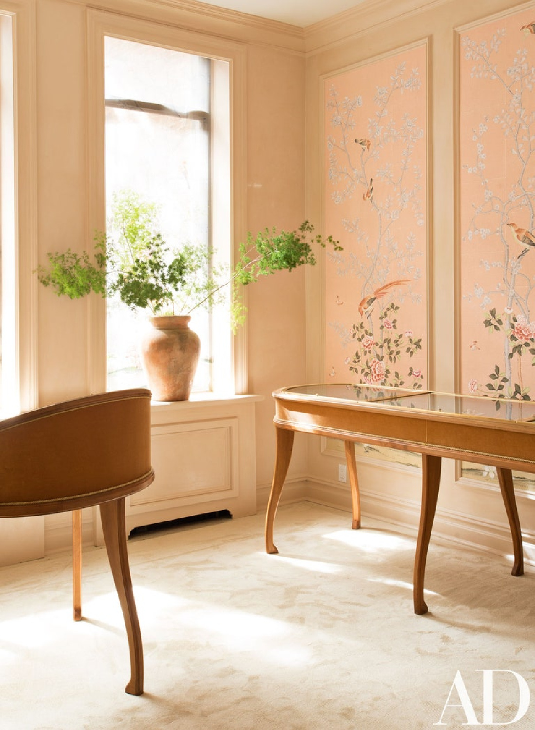 The South Salon features the decorative ‘Earlham’ Chinoiserie design; hand painted onto both wallpaper and silk blinds. Lauren Santo Domingo's Moda Operandi showroom in NYC. Come see the Best Sophisticated, Chic and Subtle Pink Paint Colors 