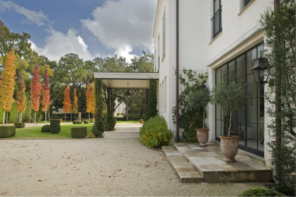 Elegant French country designed home with architecture by Regan Andre and interior design by Pamela Pierce. #frenchhome #houstonhomes #houseexterior #europeancountry