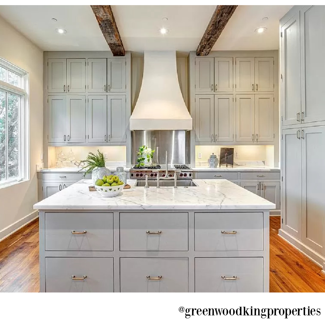 Traditional kitchen in modern French Houston Home (1119 Berthea St.) - @greenwoodkingproperties. #modernfrench #interiordesign #kitchen