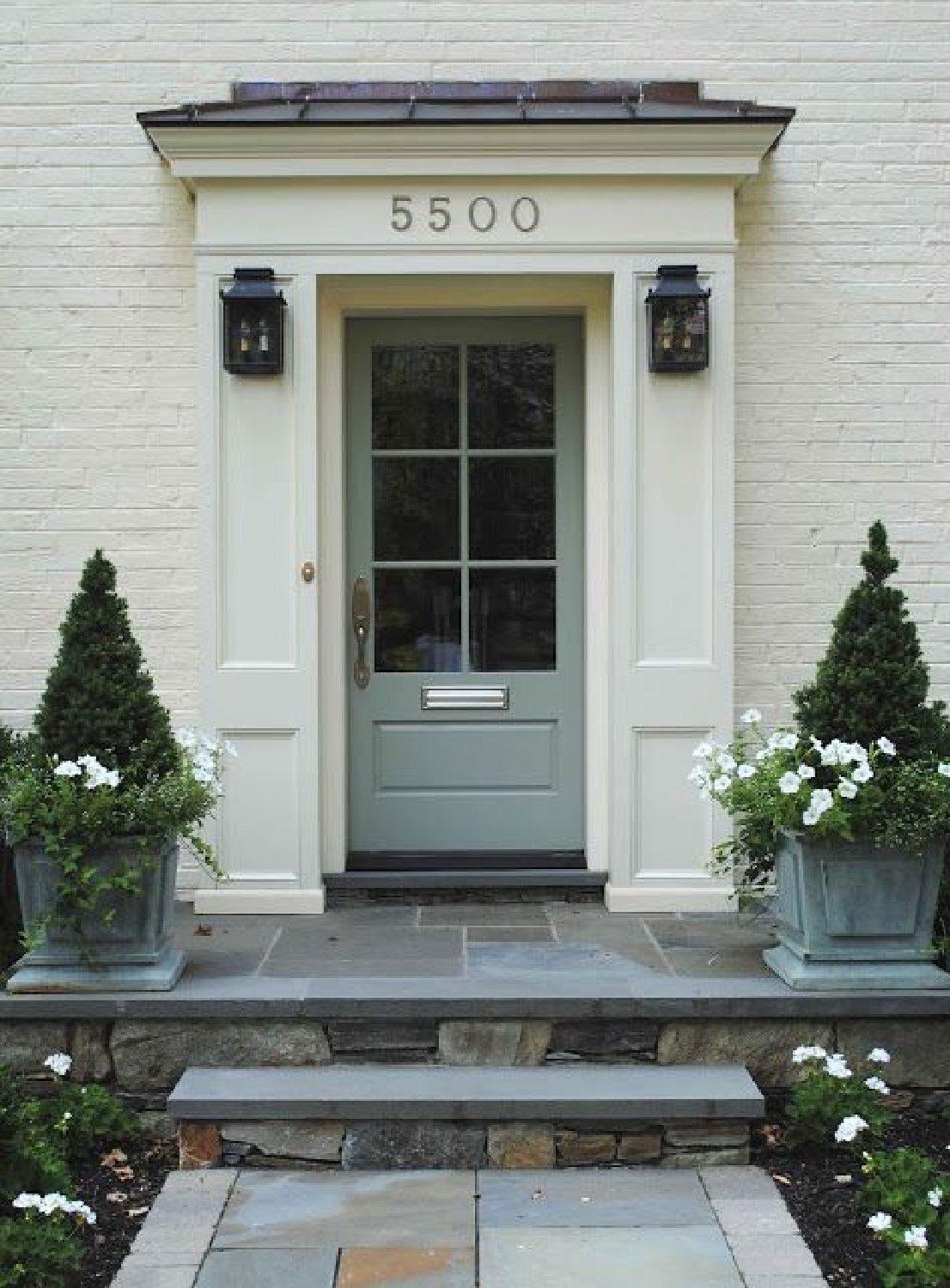 Farrow and Ball Blue Gray 91 perfectly complements the tones in the slate. Come discover 9 Timeless Grey-Blue Paint Color Ideas For Quiet, Sophisticated Greys for Walls, Furniture and Trim! #paintcolors #bluegrey #farrowandballbluegray