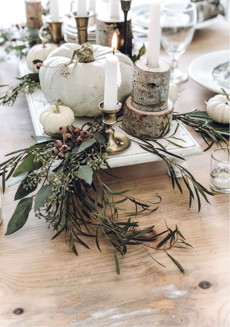 Simple yet elegant Thanksgiving tablescape inspiration with rustic, modern farmhouse, casual chic charm - see more details on Hello Lovely Studio. #tablescapes #thanksgiving #holidaytables #modernfarmhouse #rusticmodern #placesettings