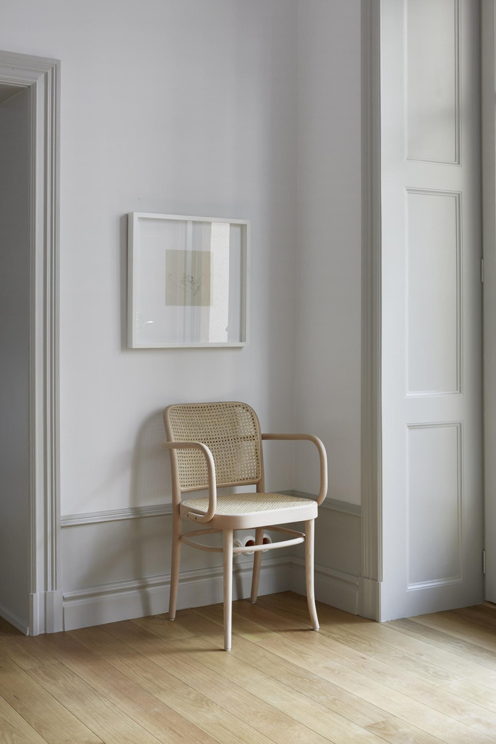 Serene white Stockholm apartment styled by Josefin Haag - Fantastic Frank. #stockholmapartment #minimaldesign #tinyapartment #serenehome