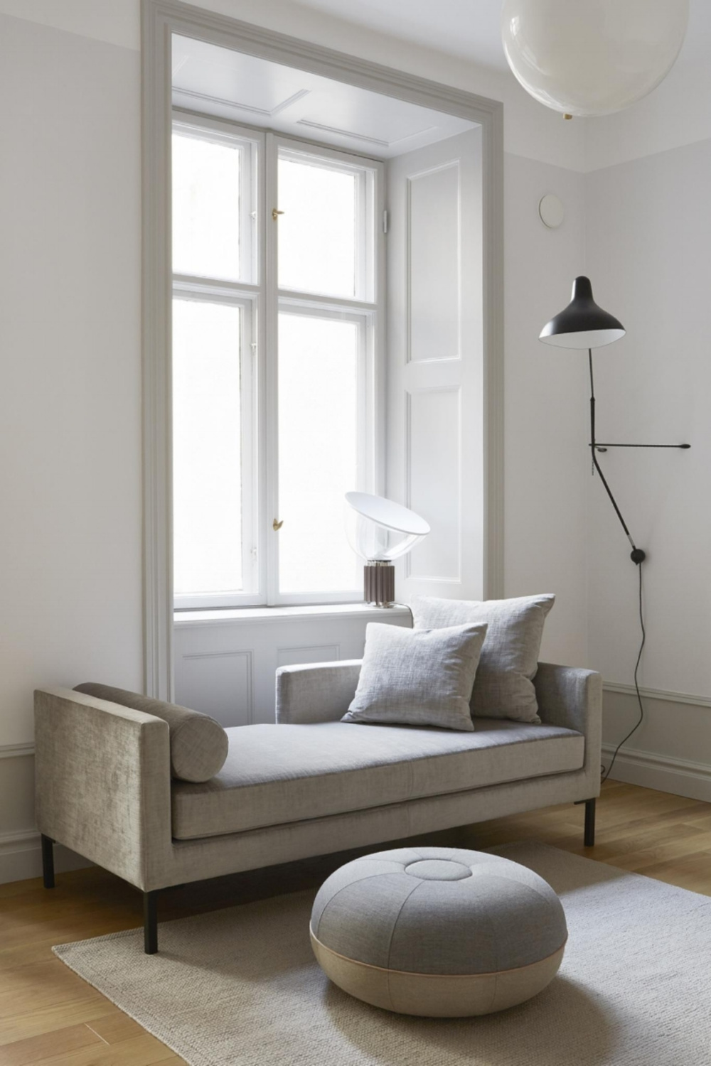 Serene white Stockholm apartment styled by Josefin Haag - Fantastic Frank. #stockholmapartment #minimaldesign #tinyapartment #serenehome